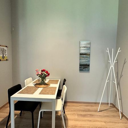 דירות אתונה Urban Breeze Aparment 1 מראה חיצוני תמונה